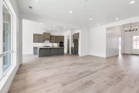 Living - 1284 E Andromeda St, Washington, UT 84780 photo 3 of 4
