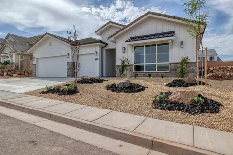 Exterior - 1284 E Andromeda St, Washington, UT 84780 photo 3 of 5