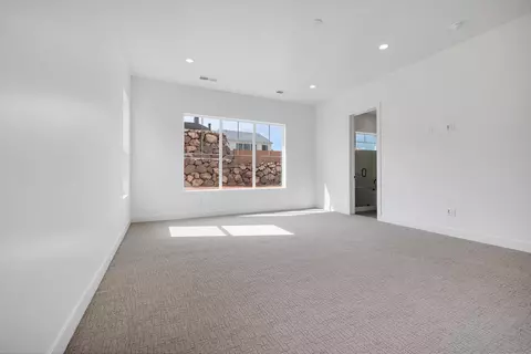 Bedroom - 1284 E Andromeda St, Washington, UT 84780 photo 2 of 2