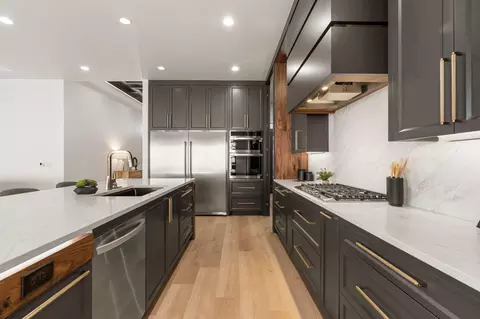 Kitchen - 2885 E View Pointe Dr, Washington, UT 84780 photo 6 of 9