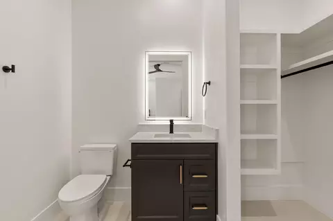 Bath - 2885 E View Pointe Dr, Washington, UT 84780 photo 6 of 12