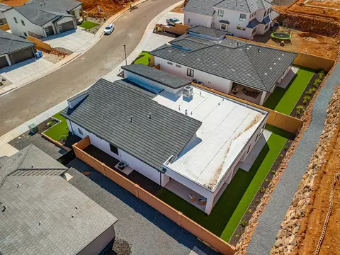 View/Area - 2885 E View Pointe Dr, Washington, UT 84780 photo 2 of 9