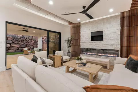 Living - 2885 E View Pointe Dr, Washington, UT 84780 photo 4 of 7