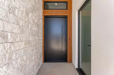 Entry Way - 2885 E View Pointe Dr, Washington, UT 84780 photo 1 of 9