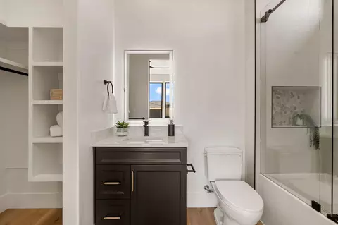Bath - 2885 E View Pointe Dr, Washington, UT 84780 photo 11 of 12