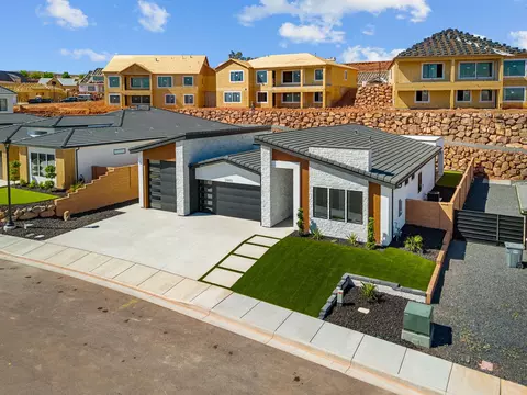View/Area - 2885 E View Pointe Dr, Washington, UT 84780 photo 8 of 9