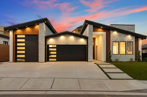 2885 E View Pointe Dr, Washington, UT 84780