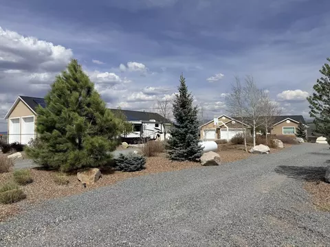 Exterior - 995 S 230 E, Panguitch, UT 84759 photo 2 of 18