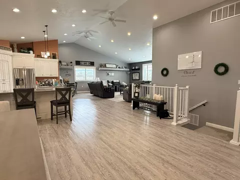 Entry Way - 995 S 230 E, Panguitch, UT 84759 photo 4 of 4