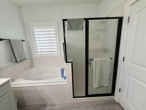 Bath - 995 S 230 E, Panguitch, UT 84759 photo 1 of 4