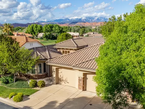 145 S Crystal Lakes Dr #101, Saint George, UT 84770