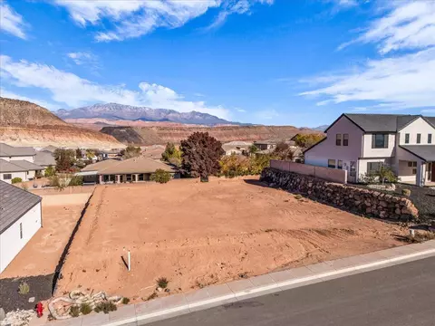 1607 E Black Brush Dr, Washington, UT 84780 photo 3