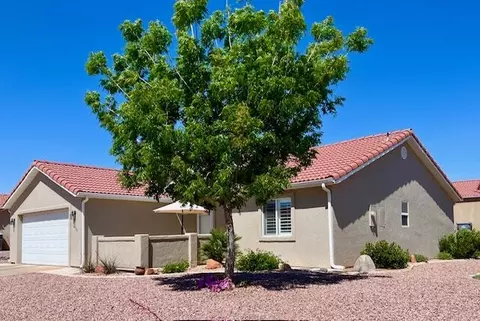 517 E Padre Lakes Dr, Ivins, UT 84738