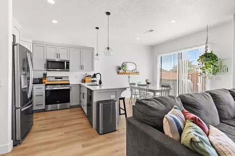 Kitchen - 2690 Rain Tree St, Saint George, UT 84790 photo 1 of 2