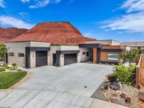 176 N Arrowhead Ln, Ivins, UT 84738