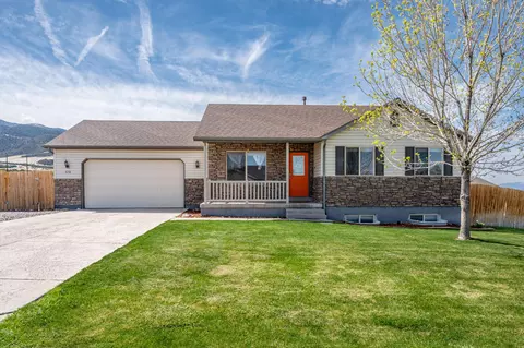 2192 E Saddleback View Dr, Enoch, UT 84721