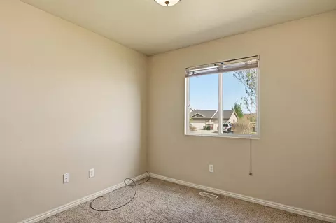 Bedroom - 2192 E Saddleback View Dr, Enoch, UT 84721 photo 5 of 10