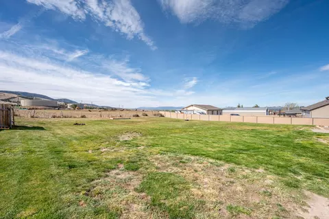 Exterior - 2192 E Saddleback View Dr, Enoch, UT 84721 photo 8 of 9
