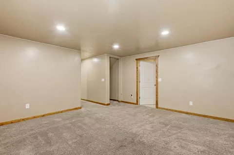 Living - 2192 E Saddleback View Dr, Enoch, UT 84721 photo 3 of 4