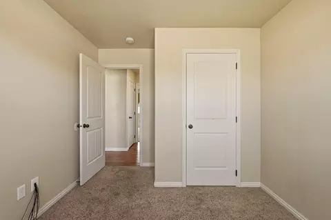 Bedroom - 2192 E Saddleback View Dr, Enoch, UT 84721 photo 6 of 10