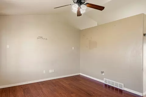 Living - 2192 E Saddleback View Dr, Enoch, UT 84721 photo 2 of 4