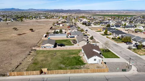 View/Area - 2192 E Saddleback View Dr, Enoch, UT 84721 photo 4 of 7