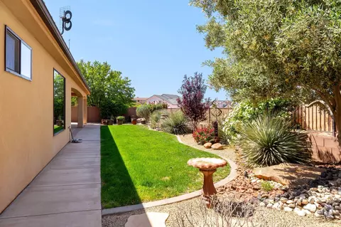 Exterior - 997 E 4430 S, Washington, UT 84780 photo 10 of 25