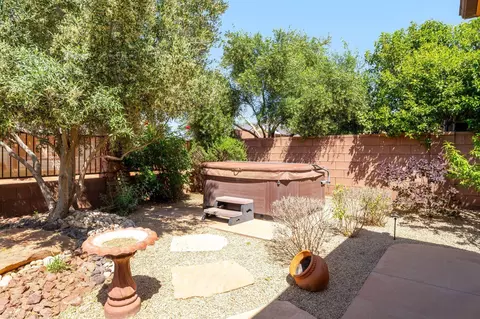 Exterior - 997 E 4430 S, Washington, UT 84780 photo 9 of 25