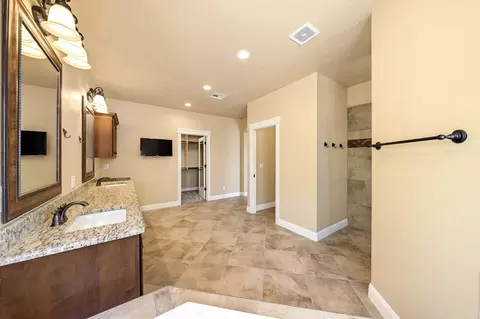 Bath - 997 E 4430 S, Washington, UT 84780 photo 3 of 6