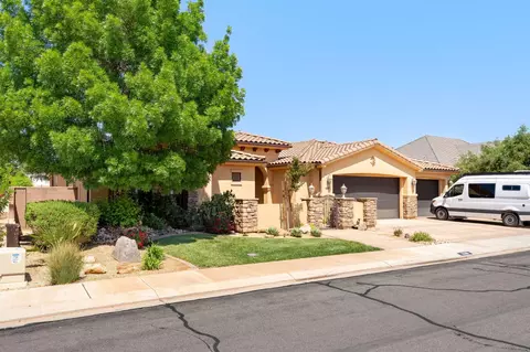Exterior - 997 E 4430 S, Washington, UT 84780 photo 2 of 25