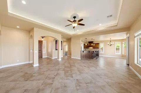 Living - 997 E 4430 S, Washington, UT 84780 photo 2 of 6