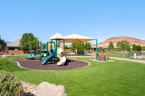 View/Area - 997 E 4430 S, Washington, UT 84780 photo 2 of 2