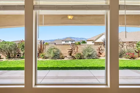 Exterior - 997 E 4430 S, Washington, UT 84780 photo 4 of 25