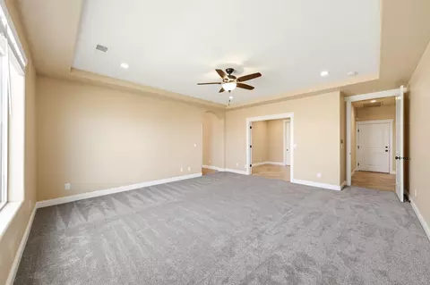 Living - 997 E 4430 S, Washington, UT 84780 photo 5 of 6