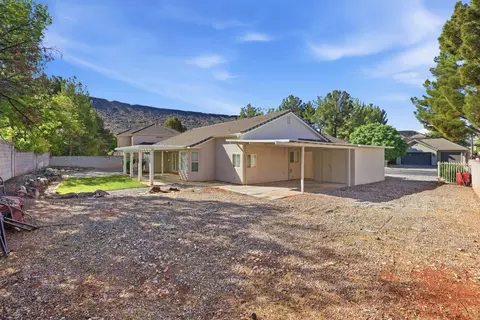 Exterior - 180 N Eclipse Dr, Saint George, UT 84770 photo 5 of 11