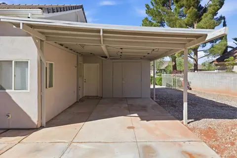 Exterior - 180 N Eclipse Dr, Saint George, UT 84770 photo 10 of 11