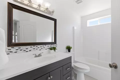 Bath - 180 N Eclipse Dr, Saint George, UT 84770 photo 2 of 2