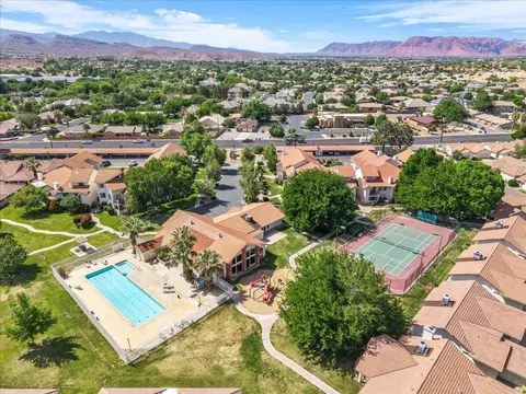 275 S Valley View Dr #J101, Saint George, UT 84770