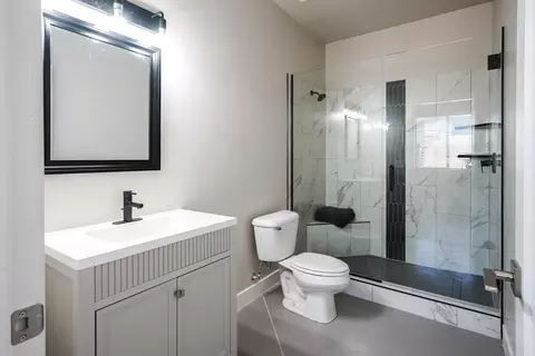 Bath - 1288 E Silver Shadows Dr, Washington, UT 84780 photo 4 of 5