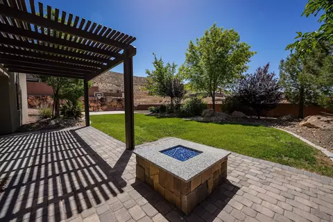 Exterior - 1288 E Silver Shadows Dr, Washington, UT 84780 photo 2 of 6