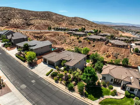 View/Area - 1288 E Silver Shadows Dr, Washington, UT 84780 photo 2 of 9