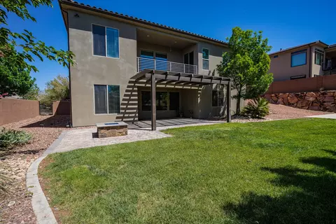 Exterior - 1288 E Silver Shadows Dr, Washington, UT 84780 photo 4 of 6