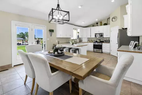 Dining - 75 E 100 S, Central Valley, UT 84754 photo 1 of 2