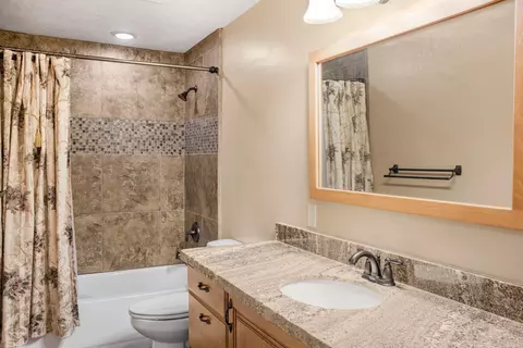 Bath - 2356 N 950 E, Cedar City, UT 84721 photo 7 of 7