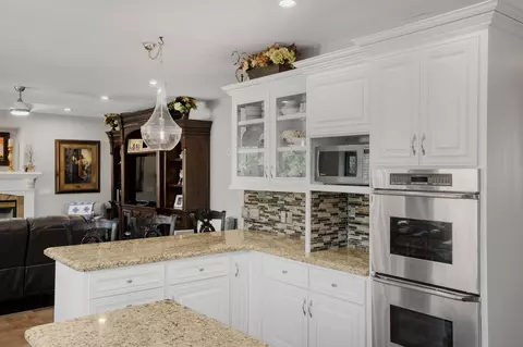 Kitchen - 2356 N 950 E, Cedar City, UT 84721 photo 3 of 6