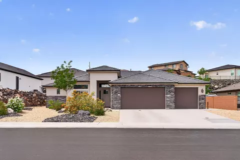 1790 W Andesite Dr, Hurricane, UT 84737