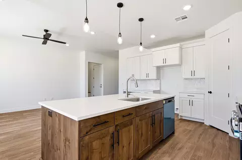 Kitchen - 4978 N 75 E, Enoch, UT 84721 photo 3 of 6