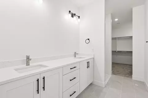 Bath - 4978 N 75 E, Enoch, UT 84721 photo 1 of 3