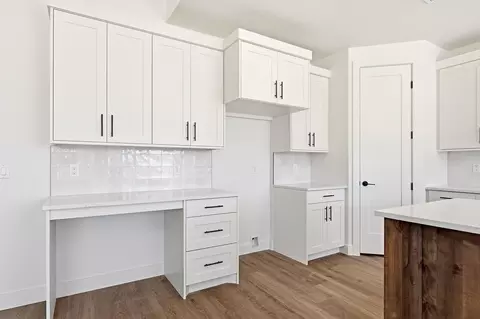 Kitchen - 4978 N 75 E, Enoch, UT 84721 photo 5 of 6