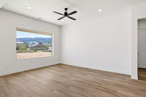 Living - 4978 N 75 E, Enoch, UT 84721 photo 3 of 3